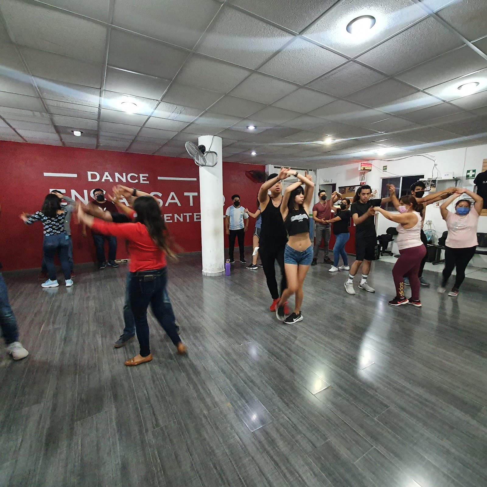 EnsalsateQ Dance Center. Santiago de Querétaro